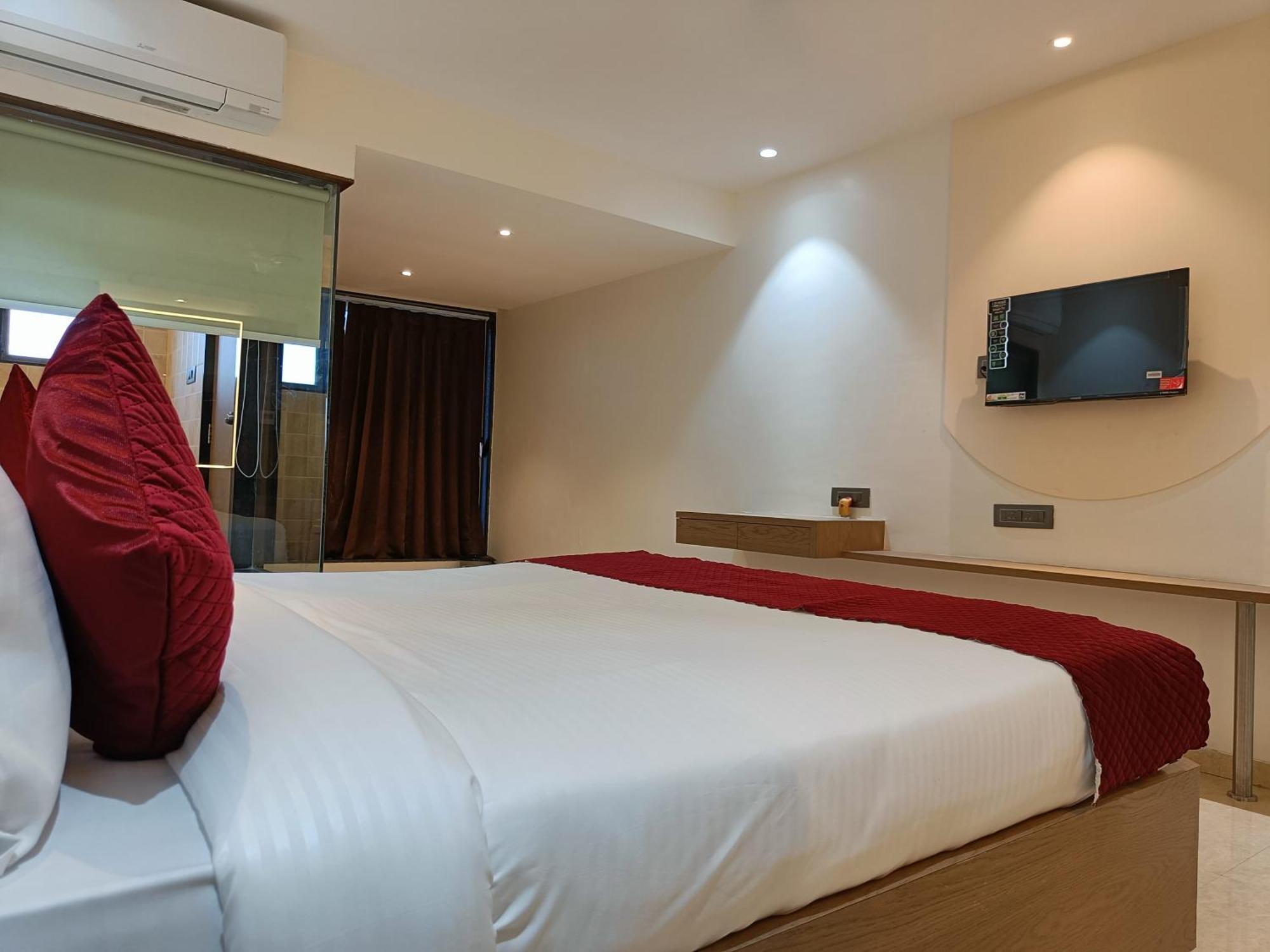 Hsquare Andheri West 3* Bombaj
